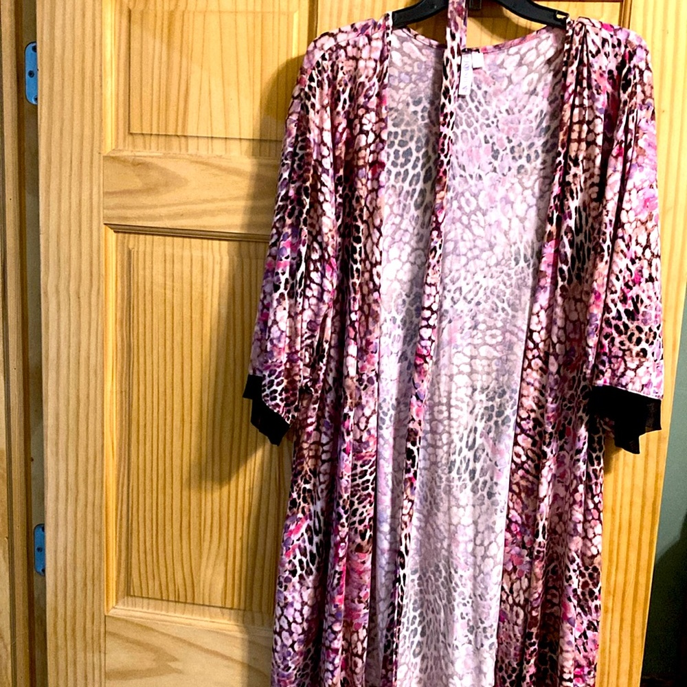 🔥3/$10 joyspun kimono L/XL